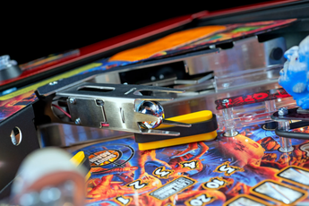 Fliper Stern The Walking Dead Remastered Limited Edition detailed image of the playfield and mechanisms.