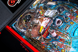 Fliper Stern JAWS 50th Anniversary pinball machine playfield with intricate details and vibrant graphics.